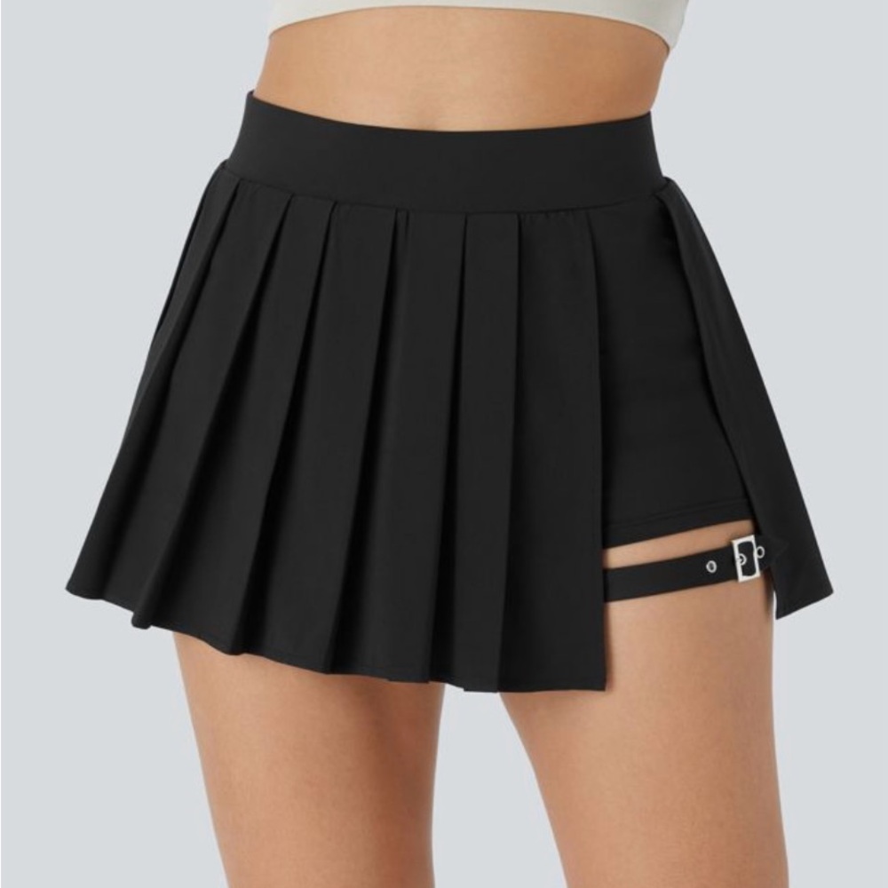 (S) NWT Halara Pleated Black Skirt with Side Slit and Buckle